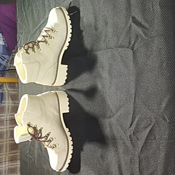 Lakeline Cream Memory Foam Sjb Size 9.5 - Picture 2 of 6